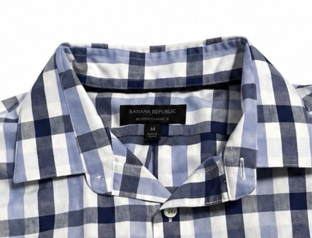 Banana Republic Men’s Medium Button Down Shirt Blue White Plaid Classic Fit